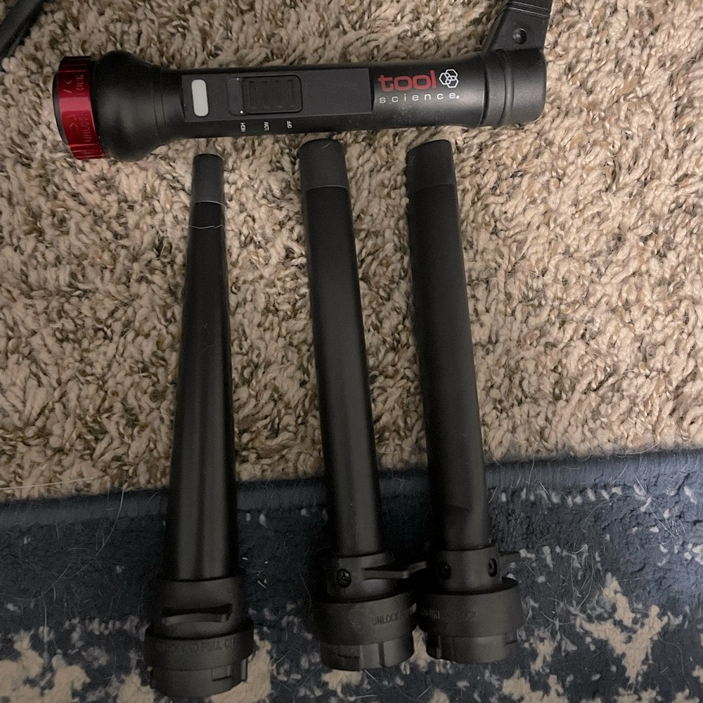 Tool Science Curling wand with interchangeable attachments